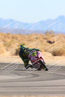 media/Jan-10-2025-CVMA Friday Practice (Fri) [[489e0da257]]/Group 4 and Trackday/Session 4 (Turn 16)/